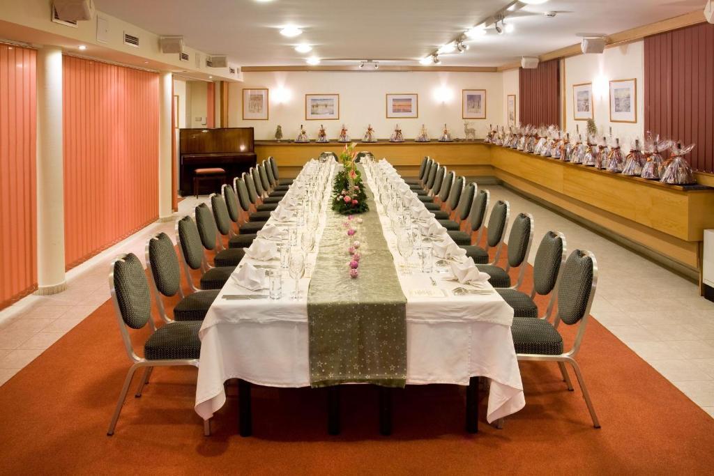 Hotel Kalvaria ジュール エクステリア 写真